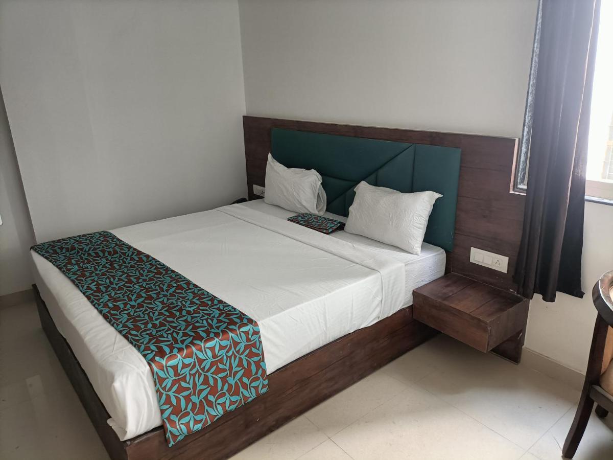 Family Hotel Tark Near Igi Airport Delhi Ню Делхи Екстериор снимка